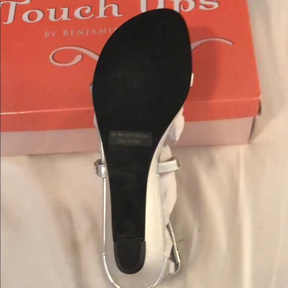 Touch Ups by Benjamin Walker - Picture 4 of 4